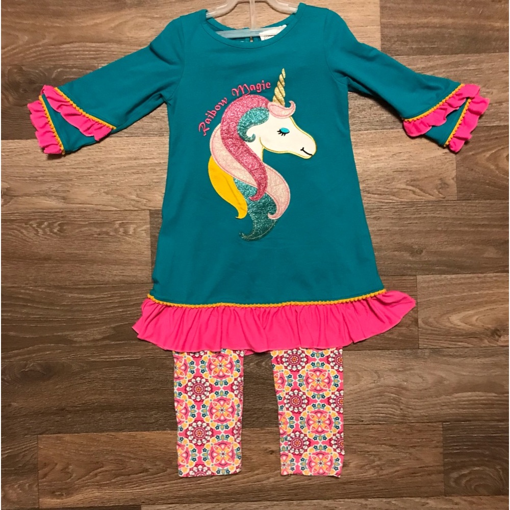 Emily Rose girls size 8 boutique style tunic and pant set.